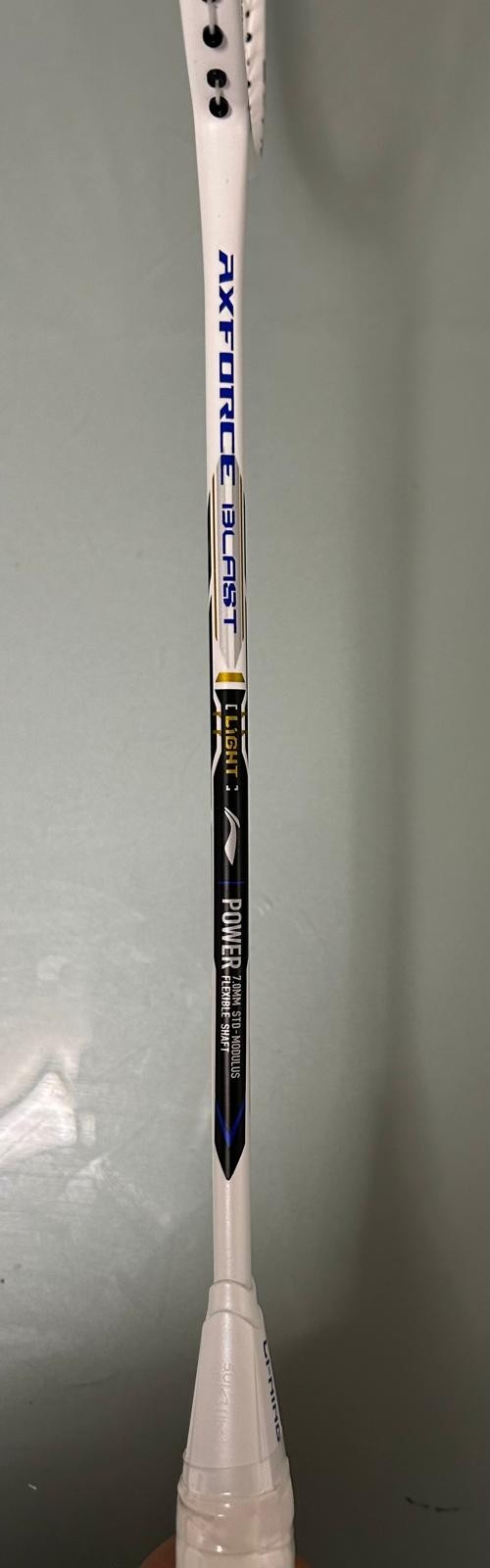 Li-Ning Axforce Blast Strung Professional Badminton Racket – 4U, White/Blue Sapp