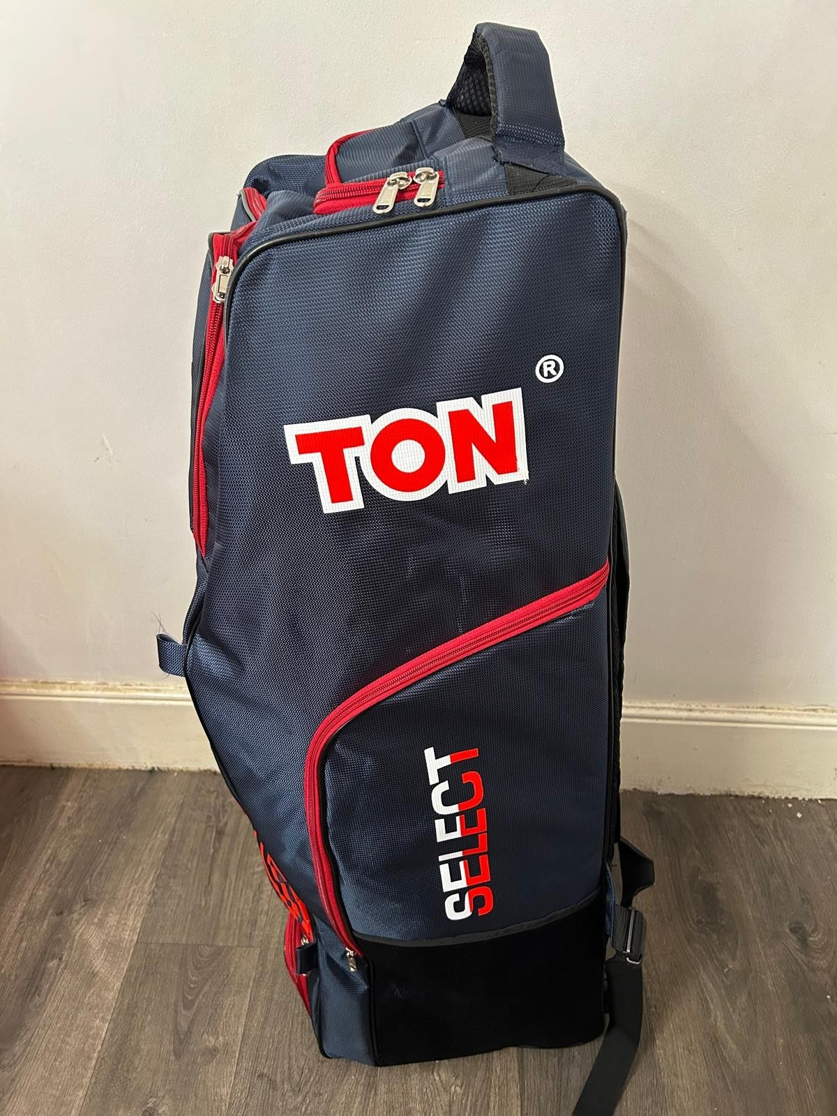 SS TON Select Duffle Cricket Kit Bag – Pro Quality, Pro Player Design With Wheel