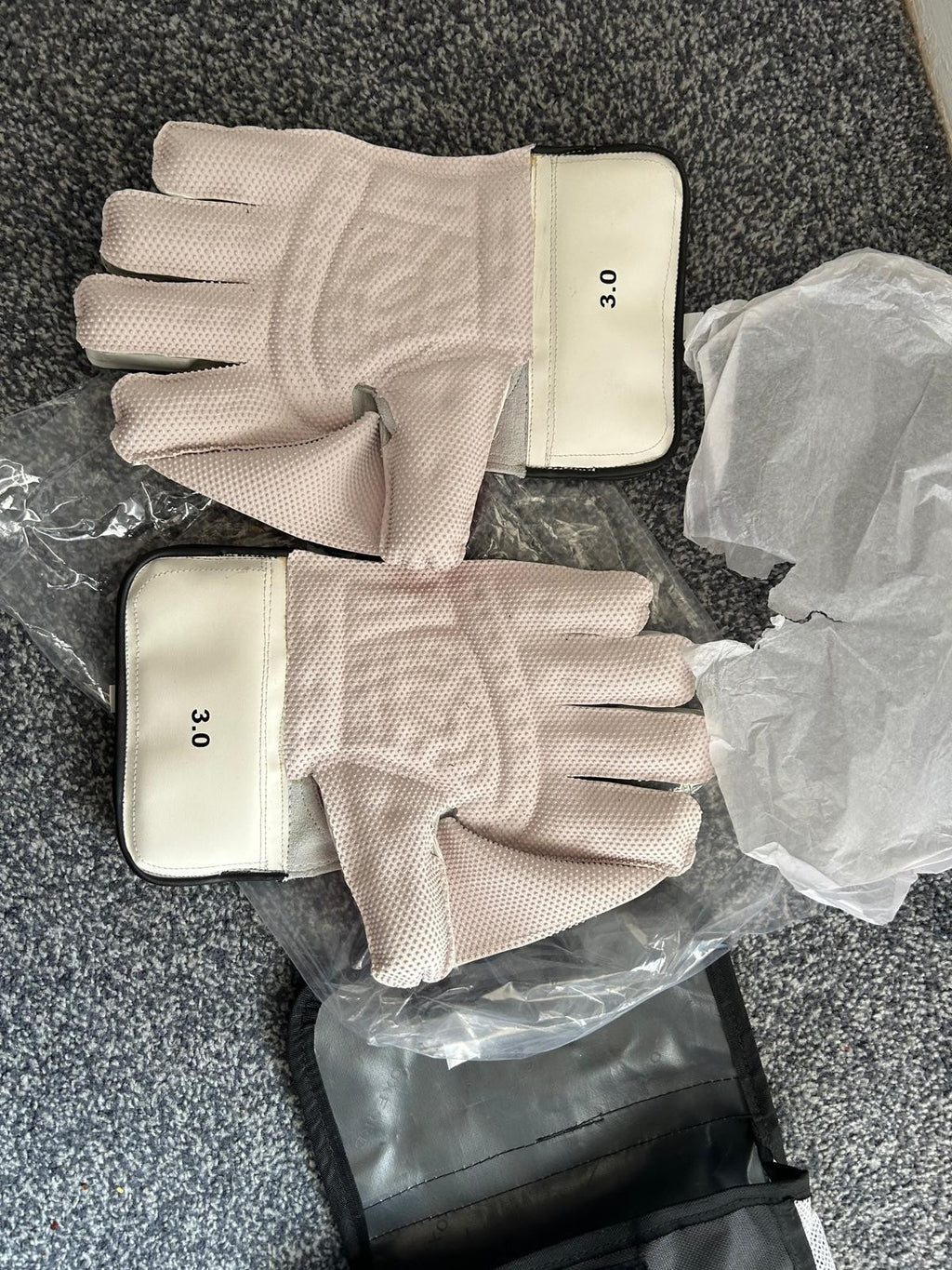 TON Pro 3.0 Cricket Wicket Keeping Gloves Men | FREE & FAST POST | Professionals