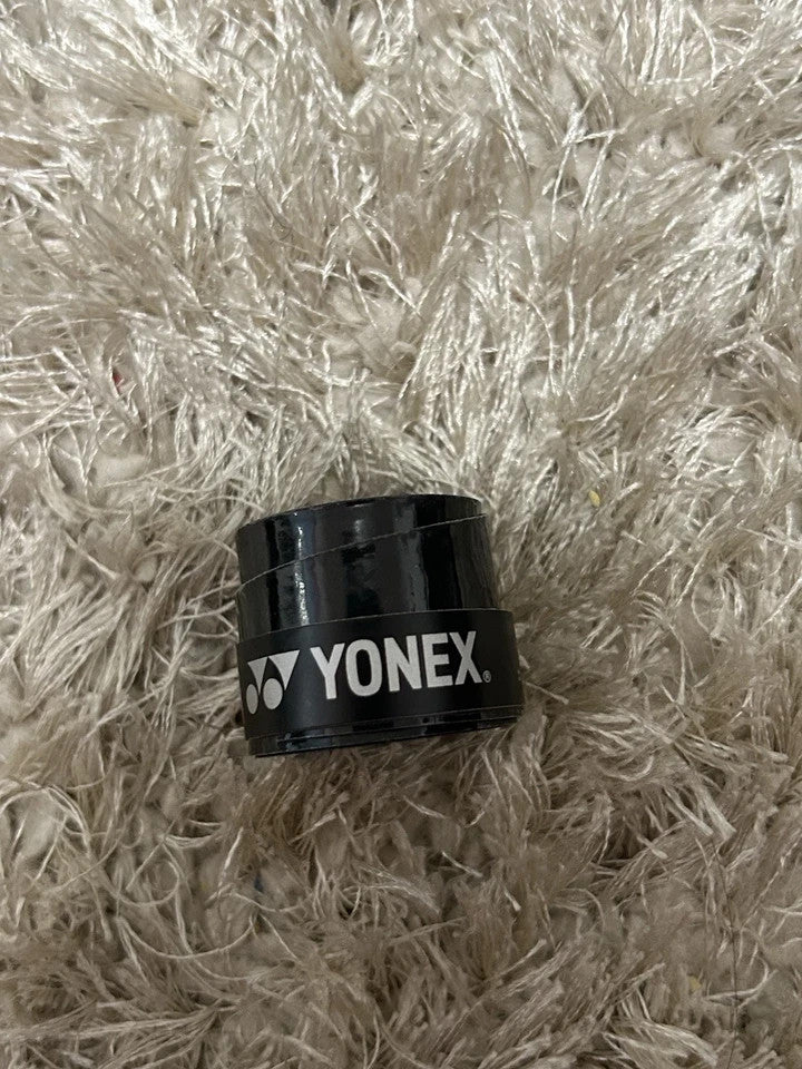 Yonex Synthetic Over Grip TECH-501B - Tennis & Badminton Players - Pack Of 7.