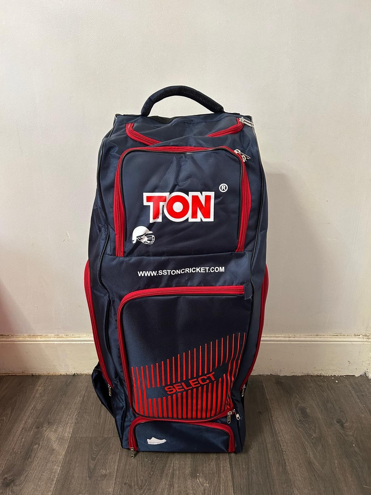 TON Select Duffle Cricket Kit Bag – Pro Quality, 2 Bat Pockets-Pro Player Design