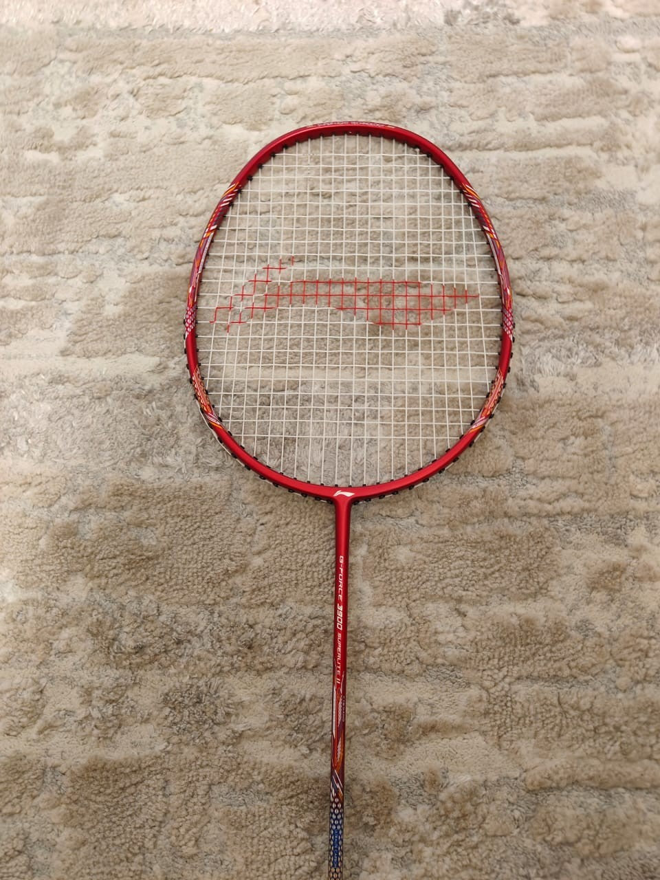 LI-NING G-Force 3900 II Superlite Red Badminton Racquet (Pack of 1) 5U G6 Strung