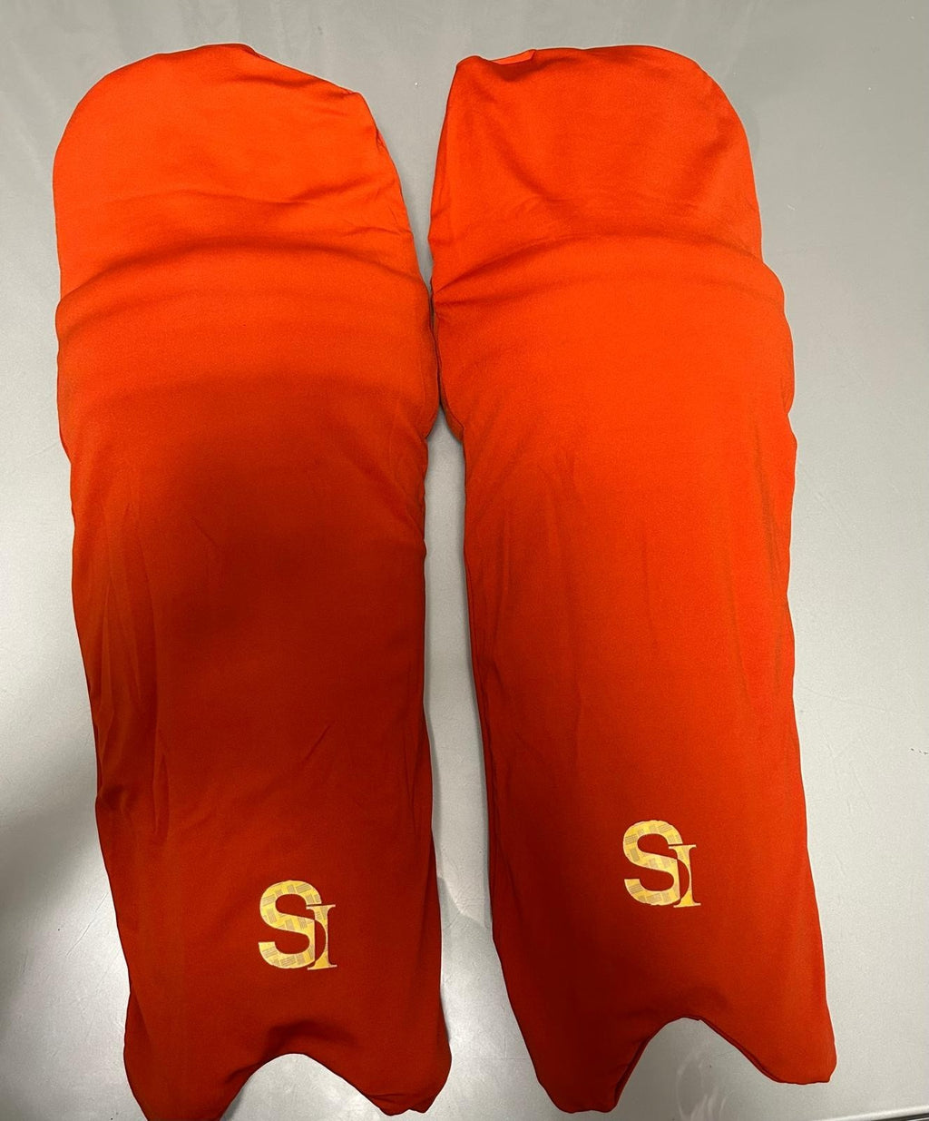 Batting Leg guard Covers Clads Outer UK- one size - stretchable - washable -pair