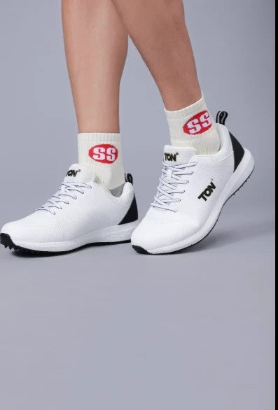 TON White And Black Cricket Shoes UK7,8,9,10,11 Available message size after buy