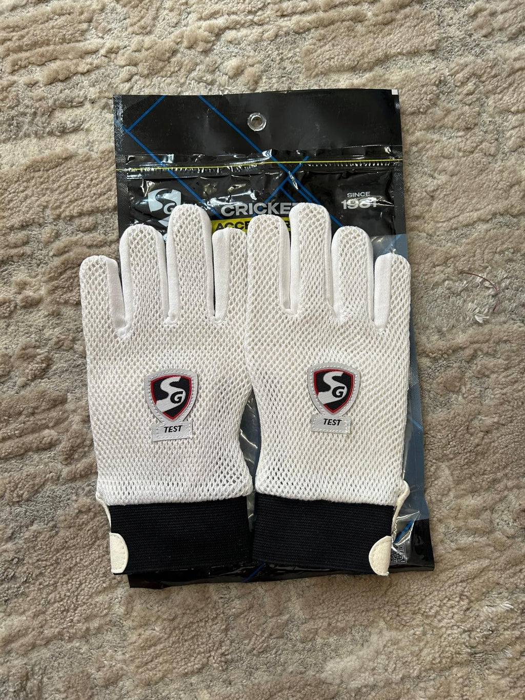 SG Chamois Leather Wicket Keeping Inner Gloves – All Sizes Available