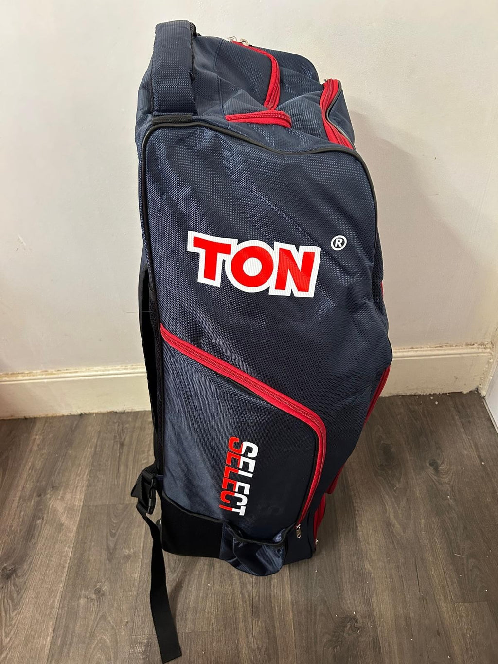 SS TON Select Duffle Cricket Kit Bag – Pro Quality, Pro Player Design With Wheel