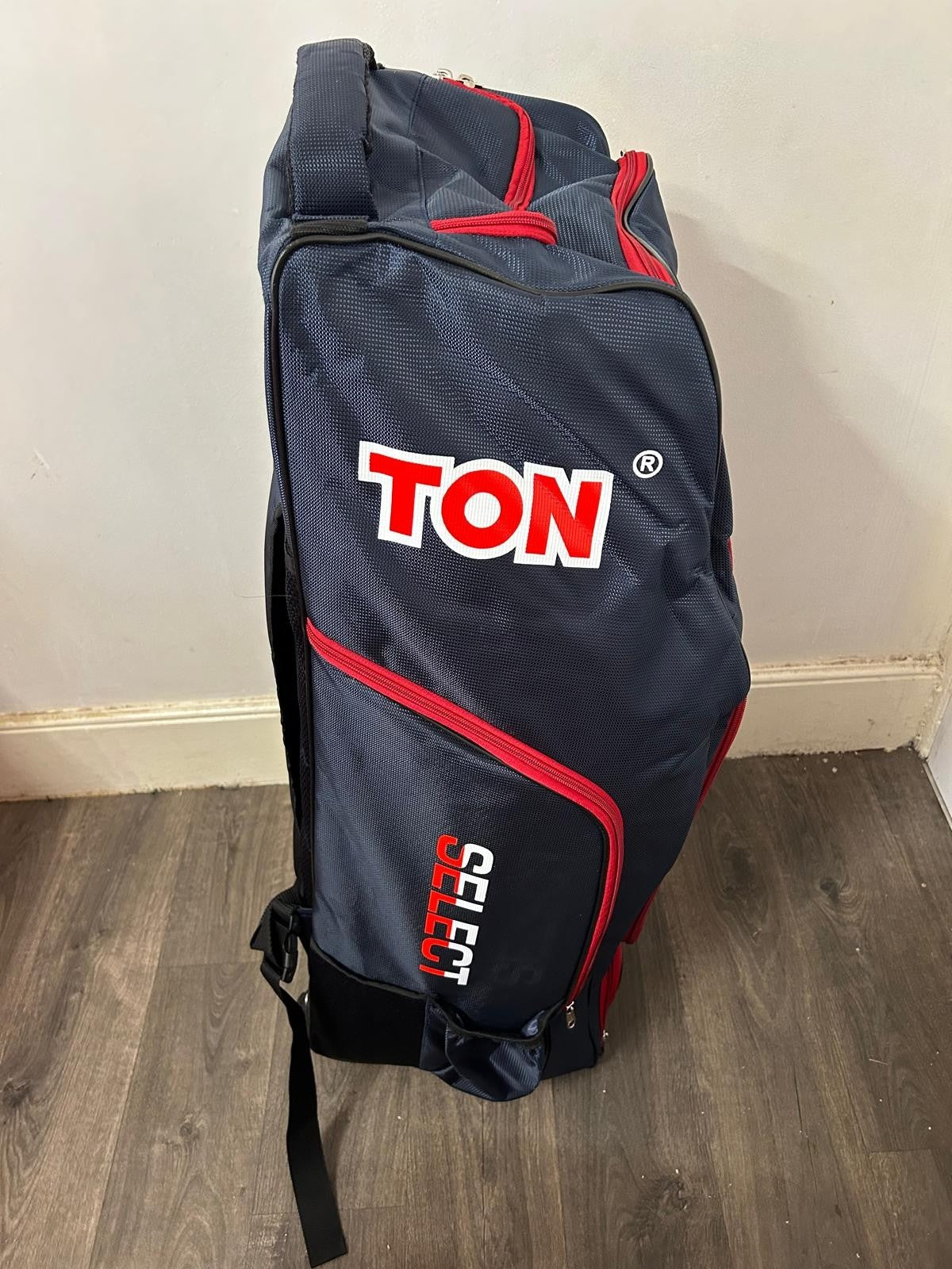 SS TON Select Duffle Cricket Kit Bag – Pro Quality, Pro Player Design With Wheel